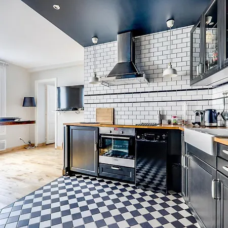 Ac & 10min From Marais L Center Of