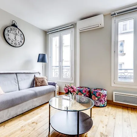 Ac & 10min From Marais L Center Of Apartman
