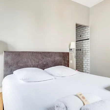 Ac & 10min From Marais L Center Of