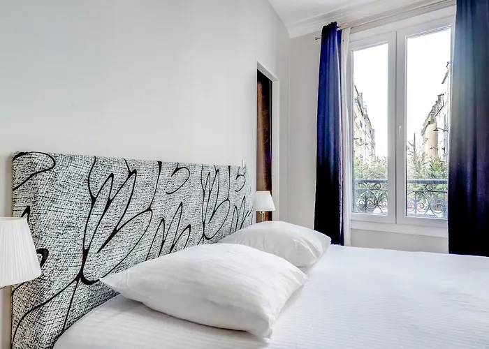 Ac & 10min From Marais L Center Of