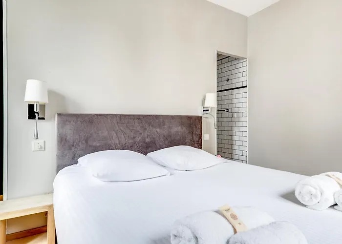 Ac & 10min From Marais L Center Of